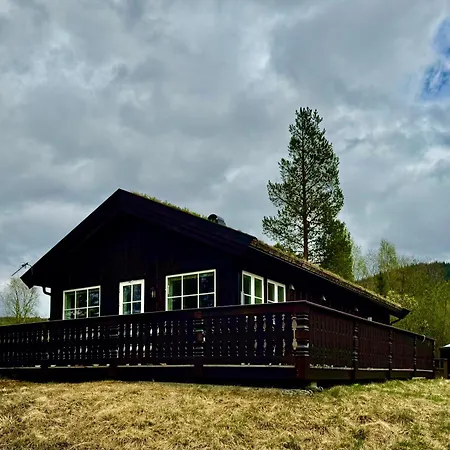 Mountain Nesfjellet Sauna, Hot Tub & Skiing Сasa de vacaciones *